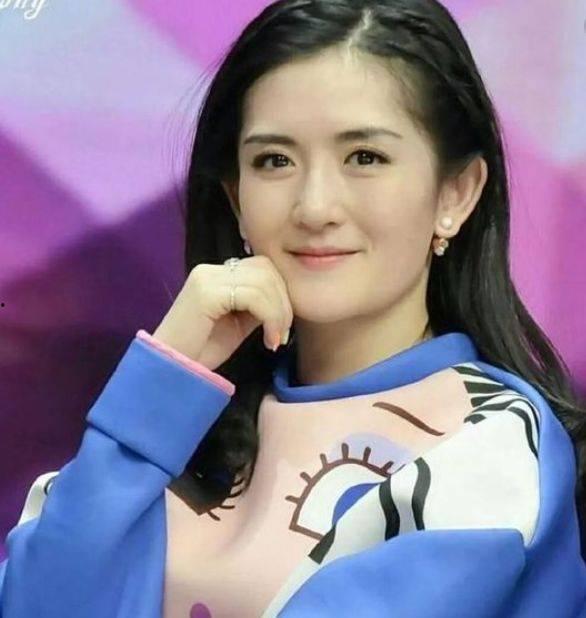 娱乐吃瓜君谢娜,娱乐吃瓜界的“开心果”  第3张