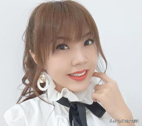 娱乐吃瓜女艺人背景,吃瓜女艺人背后的故事与真相  第3张