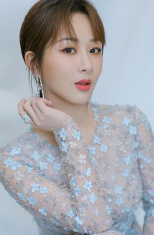 杨紫和粉丝最新爆料,最新幕后故事揭秘，杨紫与粉丝的温馨互动  第2张