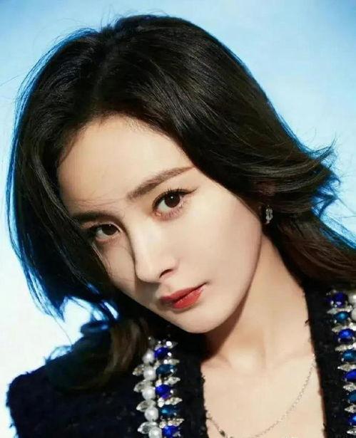 模特娱乐圈吃瓜,揭秘模特们的“吃瓜”生活 第2张 模特娱乐圈吃瓜,揭秘模特们的“吃瓜”生活 第2张