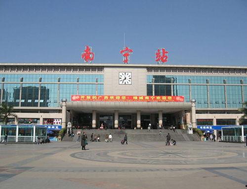 南宁火车站爆料视频,惊现惊人一幕！  第2张