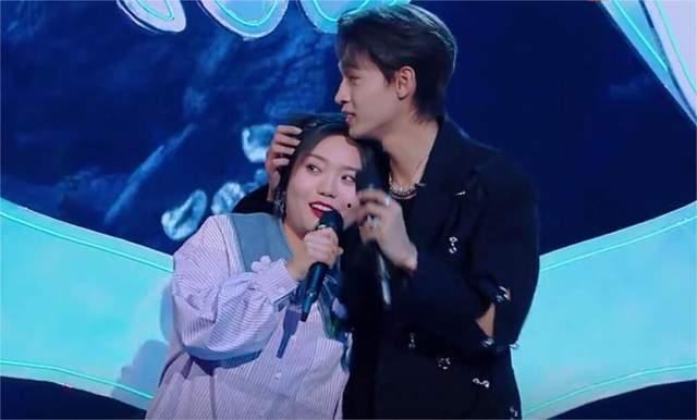 刘大锤爆料恋情视频  第3张